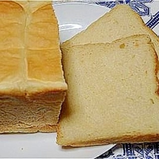 米粉10％入り　角食パン